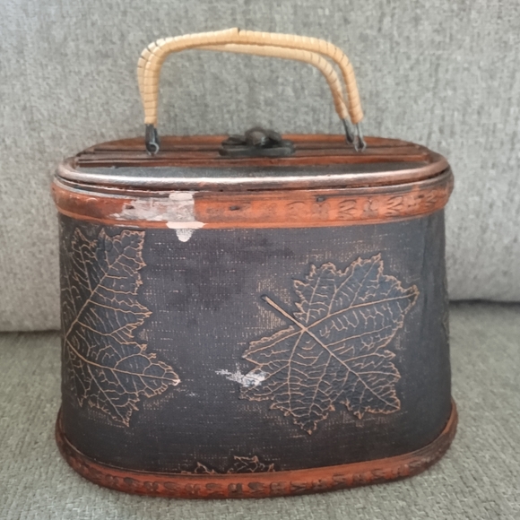 Wooden Purse - Picture 2 of 16